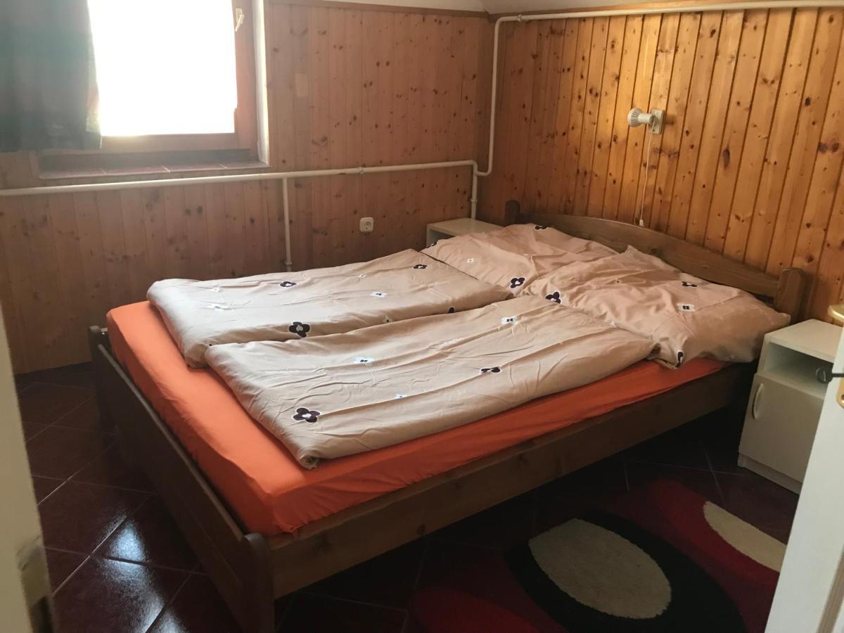 Edu Apartman ハイデゥソボスロー エクステリア 写真